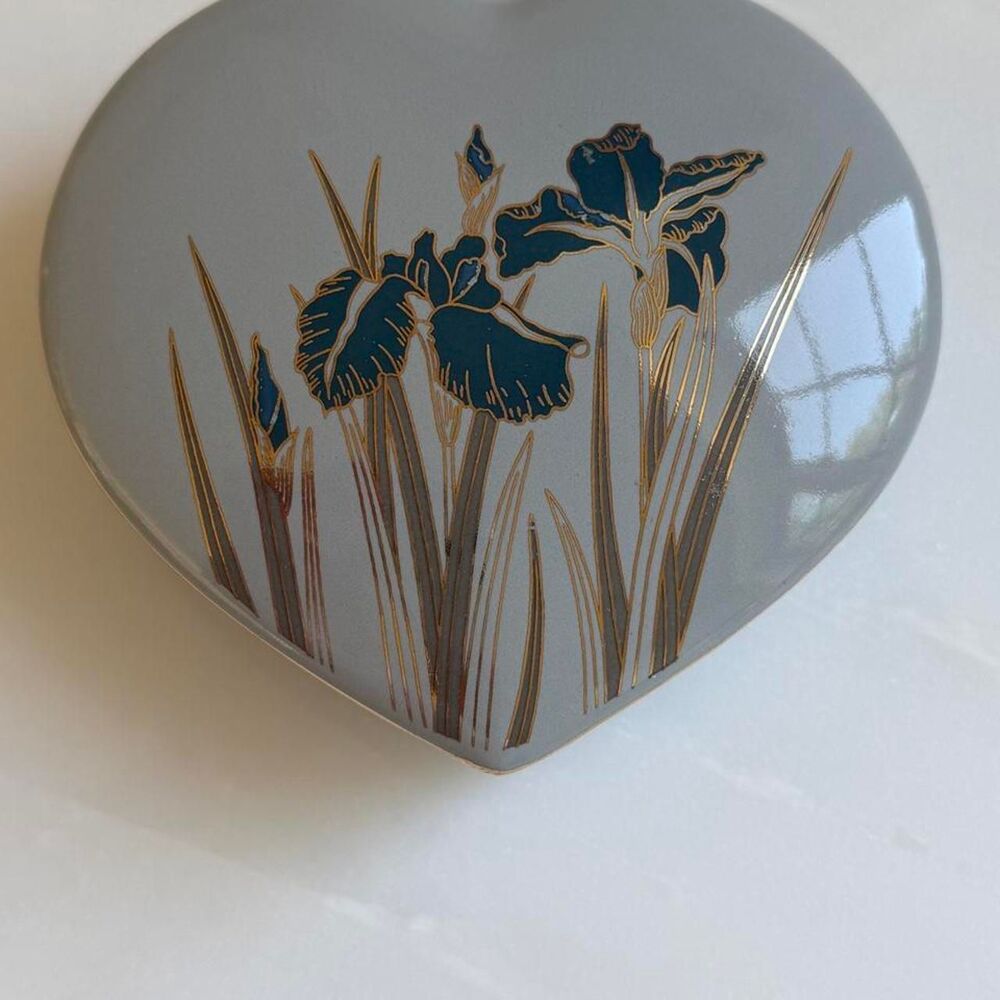 Vintage Royal Iris heart trinket dish jar Japan